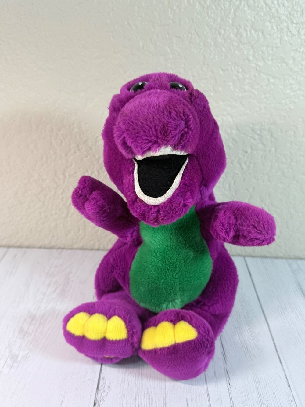 Barney The Dinosaur Stuffed Plush 12” Purple Green Dakin Vtg 1992 Lyons Group